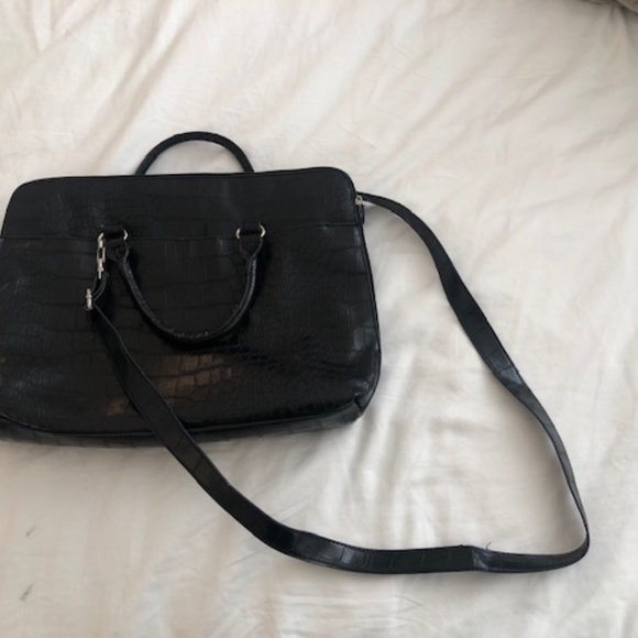 Bueno Collection Laptop/Messenger Bag Black Great Used Condition - Picture 3 of 10